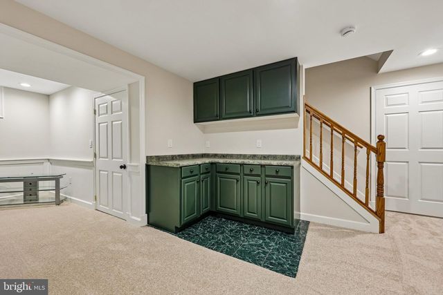 8140 SINCLAIR MILL RD, Manassas, VA 20112