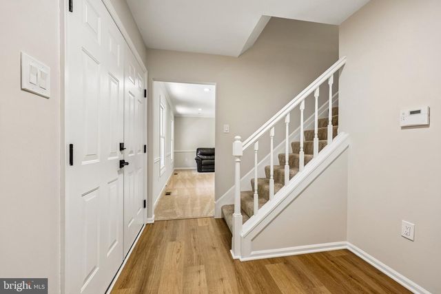 8140 SINCLAIR MILL RD, Manassas, VA 20112