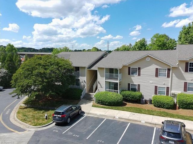 5627 Hornaday Road B, Greensboro, NC 27409