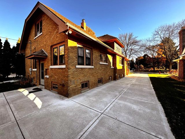 1751 N 60th STREET, Milwaukee, WI 53208