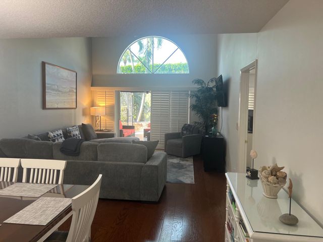 1209 Ocean Dunes Circle, Jupiter, FL 33477