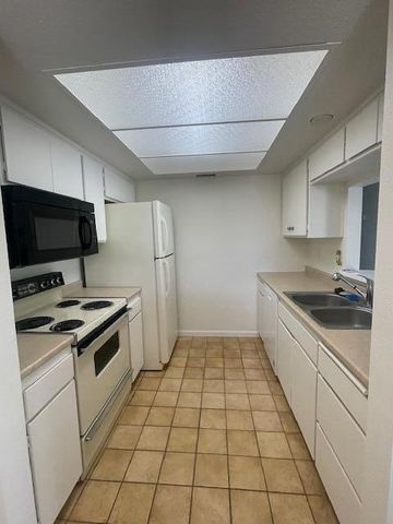 1111 Ramon Road 53, Palm Springs, CA 92264