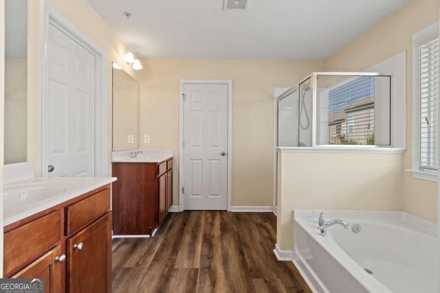 3323 Castleberry Vil Circle, Cumming, GA 30040