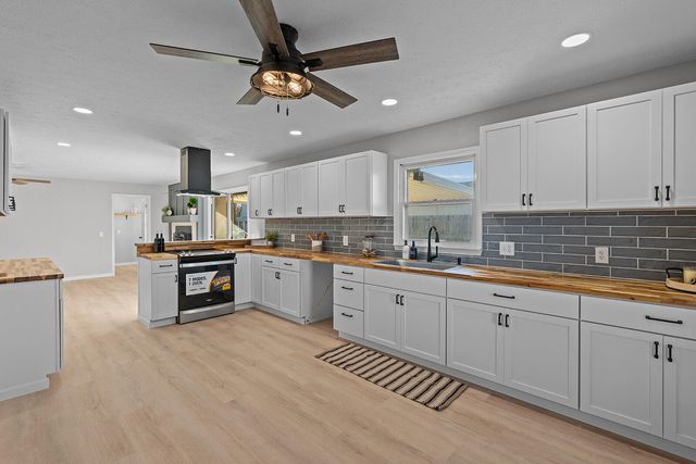 714 E Buffalo Street, Bolivar, MO 65613