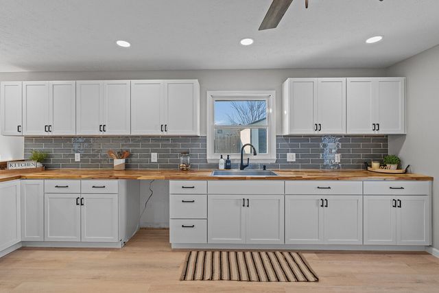 714 E Buffalo Street, Bolivar, MO 65613