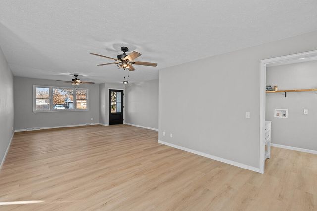 714 E Buffalo Street, Bolivar, MO 65613