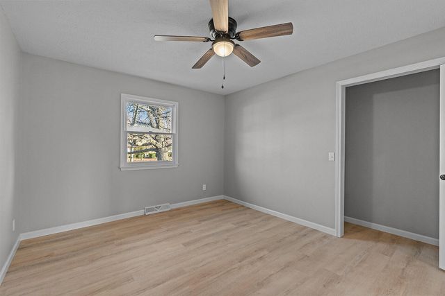 714 E Buffalo Street, Bolivar, MO 65613