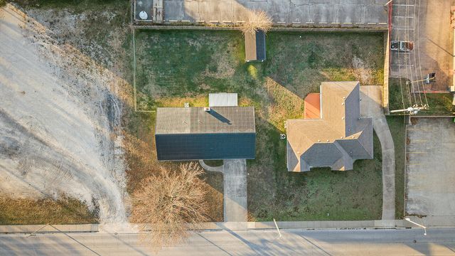 714 E Buffalo Street, Bolivar, MO 65613