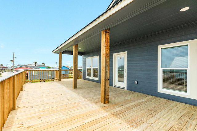 1106 White Cap Drive, Surfside Beach, TX 77541