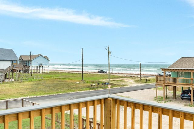 1106 White Cap Drive, Surfside Beach, TX 77541
