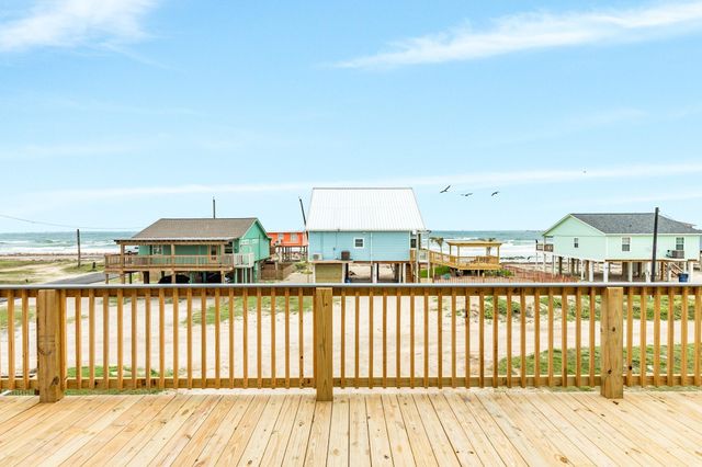 1106 White Cap Drive, Surfside Beach, TX 77541