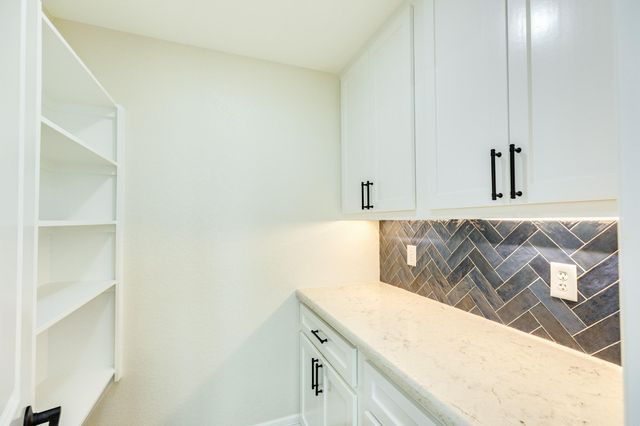 1106 White Cap Drive, Surfside Beach, TX 77541