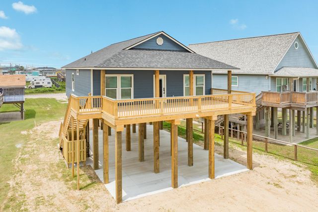1106 White Cap Drive, Surfside Beach, TX 77541