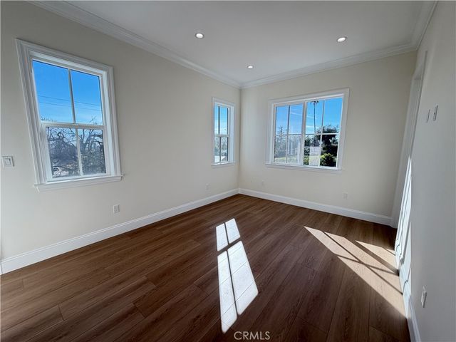 1688 E Mendocino, Altadena, CA 91001