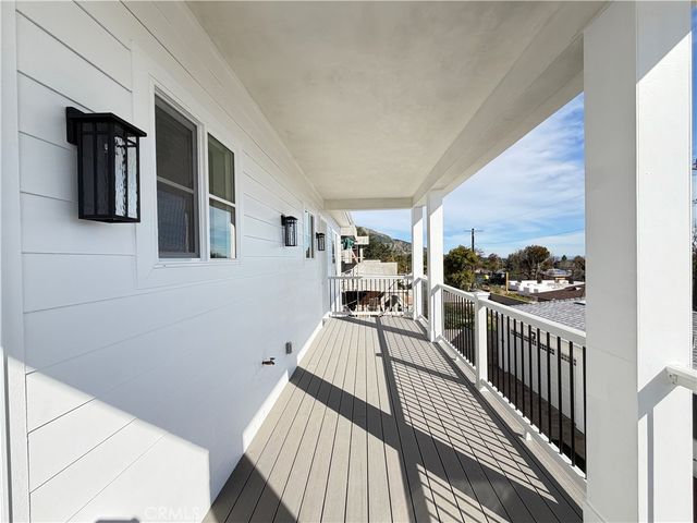 1688 E Mendocino, Altadena, CA 91001