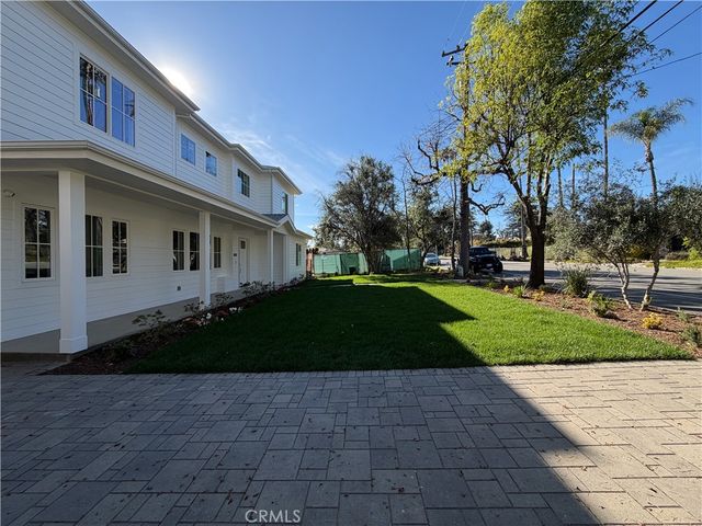 1688 E Mendocino, Altadena, CA 91001