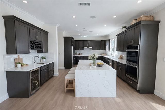 1688 E Mendocino, Altadena, CA 91001