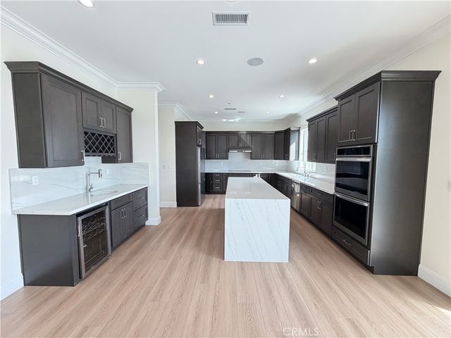 1688 E Mendocino, Altadena, CA 91001