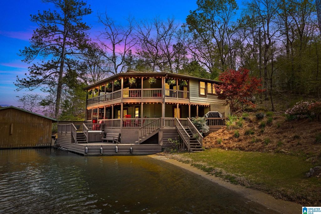 872 COUNTY ROAD 467, Clanton, AL 35046