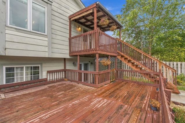 7409 E Brookview Cir, Wichita, KS 67226