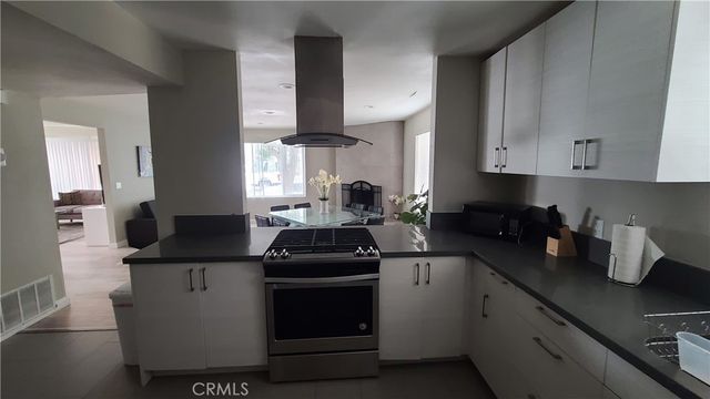 11525 Haro Avenue, Downey, CA 90241