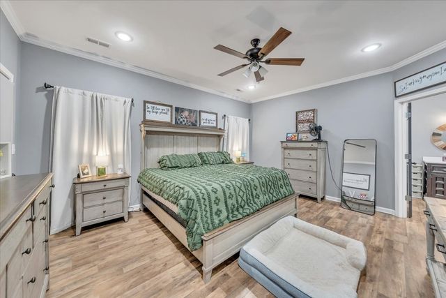 8 Valley Pond Ln, Kelso, TN 37348
