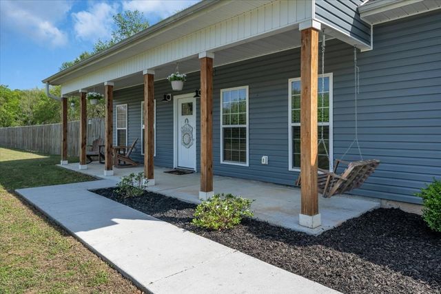 8 Valley Pond Ln, Kelso, TN 37348