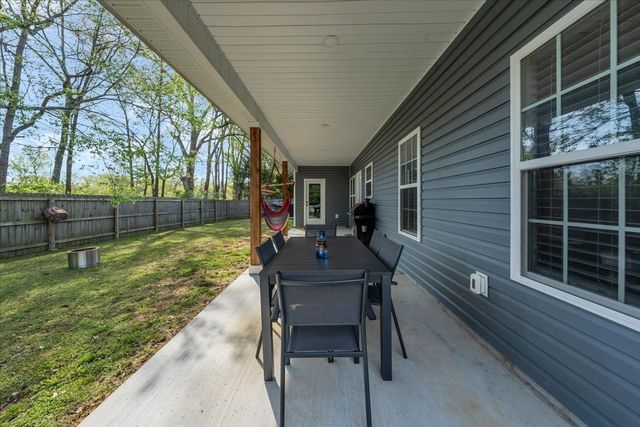 8 Valley Pond Ln, Kelso, TN 37348