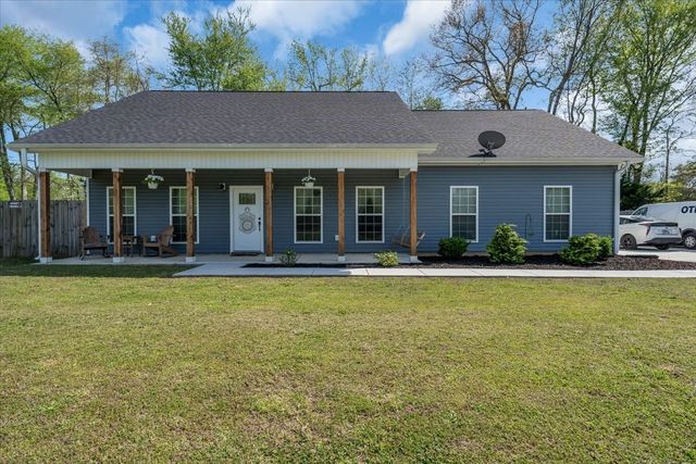 8 Valley Pond Ln, Kelso, TN 37348