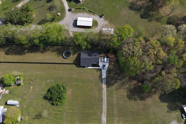 8 Valley Pond Ln, Kelso, TN 37348