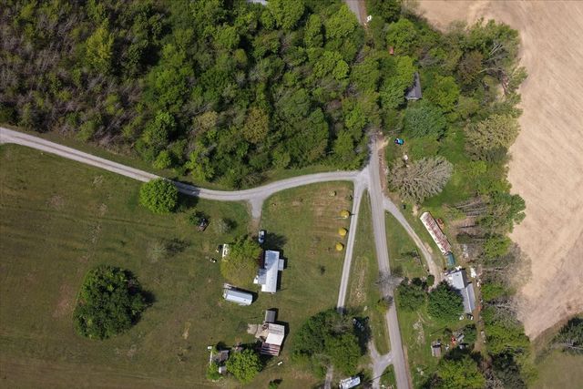 8 Valley Pond Ln, Kelso, TN 37348