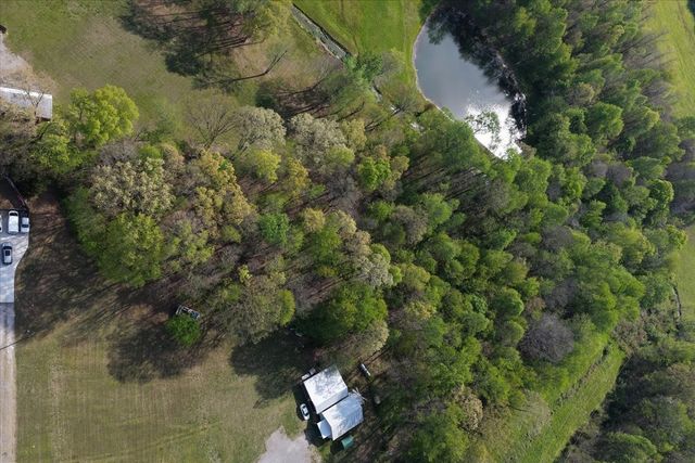 8 Valley Pond Ln, Kelso, TN 37348