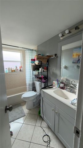 7430 SW 10th St 101D, North Lauderdale, FL 33068