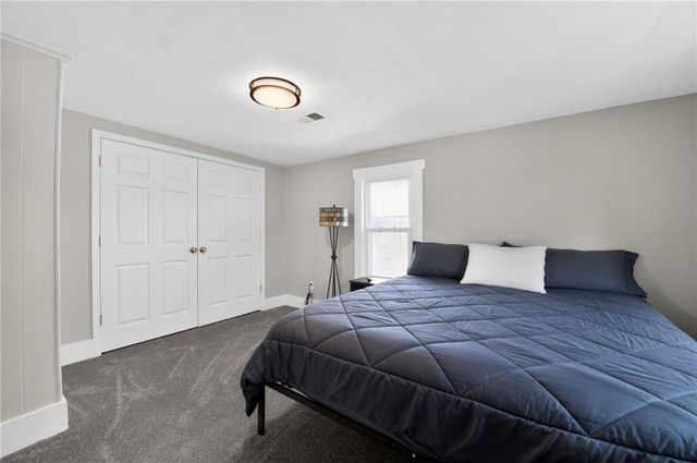 204 SE 1st Street, Lee's Summit, MO 64063