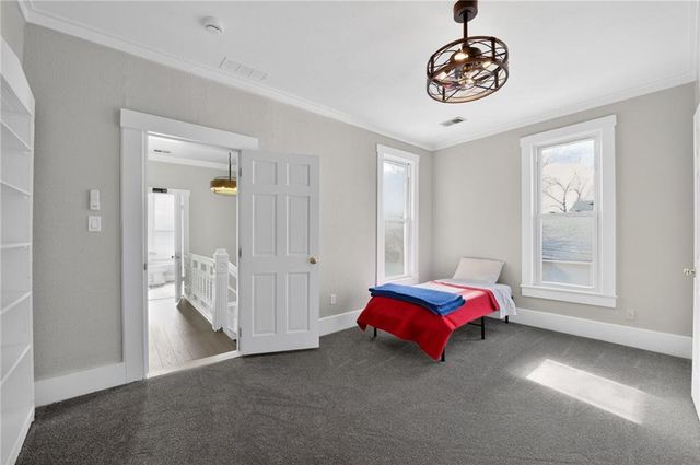 204 SE 1st Street, Lee's Summit, MO 64063