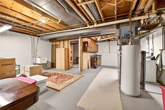 38 Huxley Way, Perinton, NY 14450