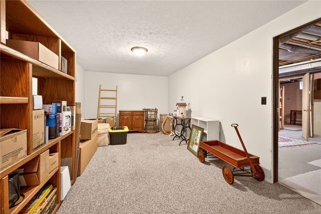 38 Huxley Way, Perinton, NY 14450