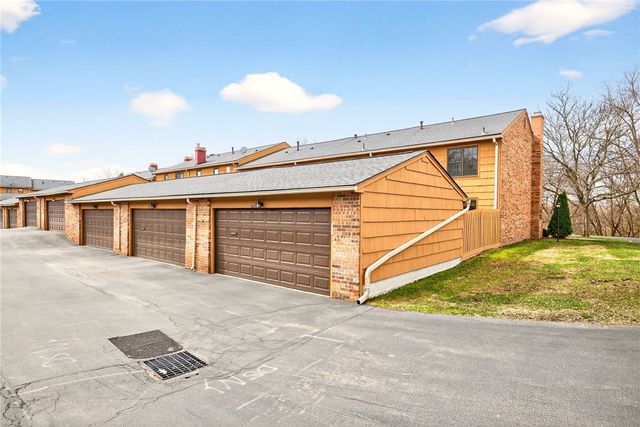 38 Huxley Way, Perinton, NY 14450