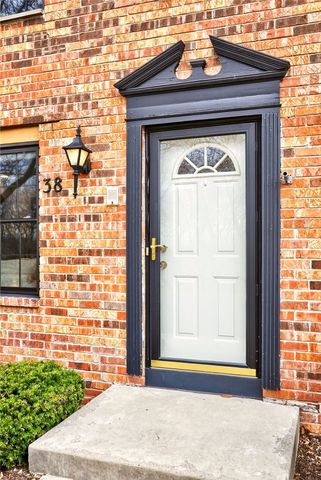 38 Huxley Way, Perinton, NY 14450