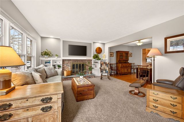 38 Huxley Way, Perinton, NY 14450