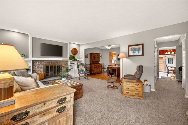 38 Huxley Way, Perinton, NY 14450