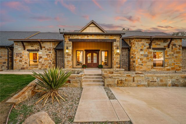 1651 Doss Road, Millsap, TX 76066