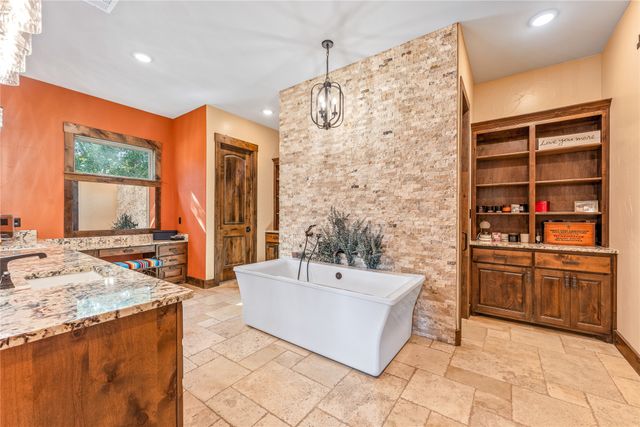 1651 Doss Road, Millsap, TX 76066