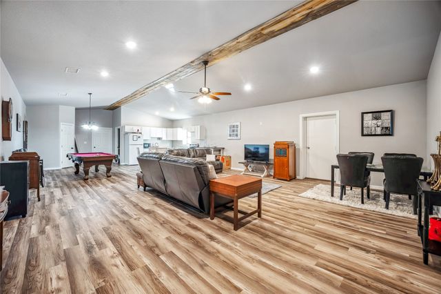 1651 Doss Road, Millsap, TX 76066