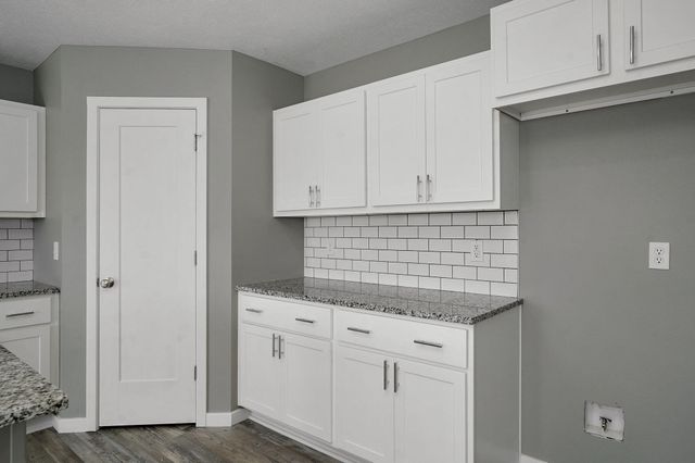 405 N Pine Leaf Road, Nixa, MO 65714