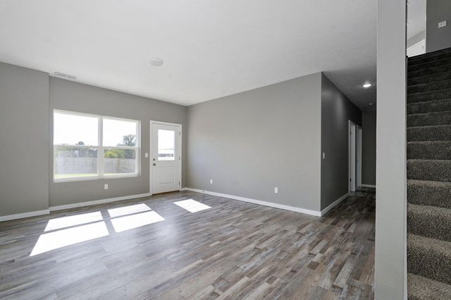 405 N Pine Leaf Road, Nixa, MO 65714