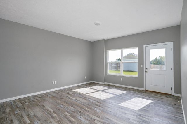 405 N Pine Leaf Road, Nixa, MO 65714