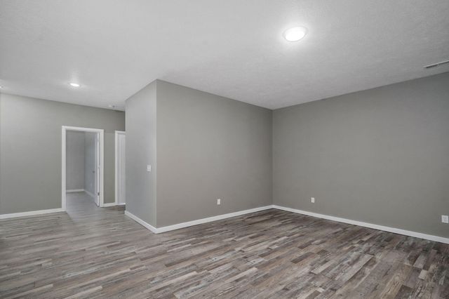 405 N Pine Leaf Road, Nixa, MO 65714