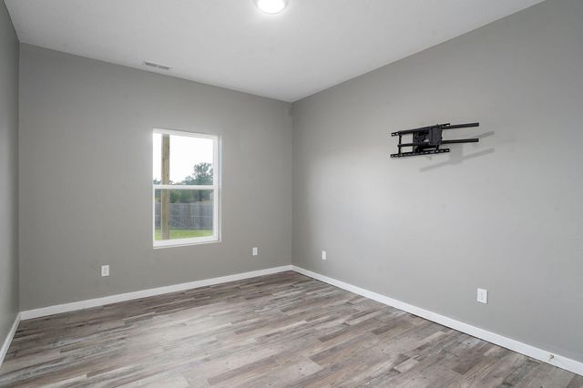 405 N Pine Leaf Road, Nixa, MO 65714