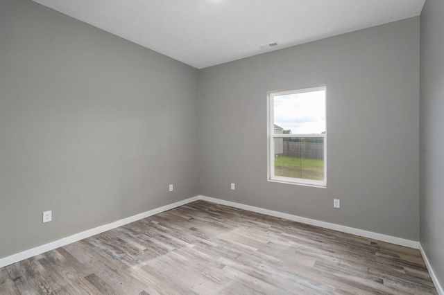 405 N Pine Leaf Road, Nixa, MO 65714